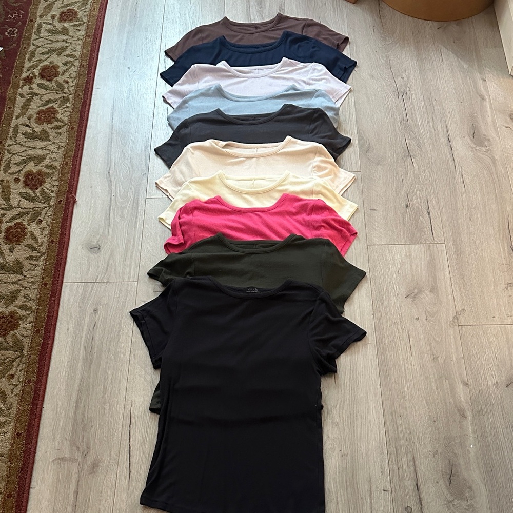 ✨NUUDS Slinky Rib Short Sleeve Lot of 5✨ LG/XL